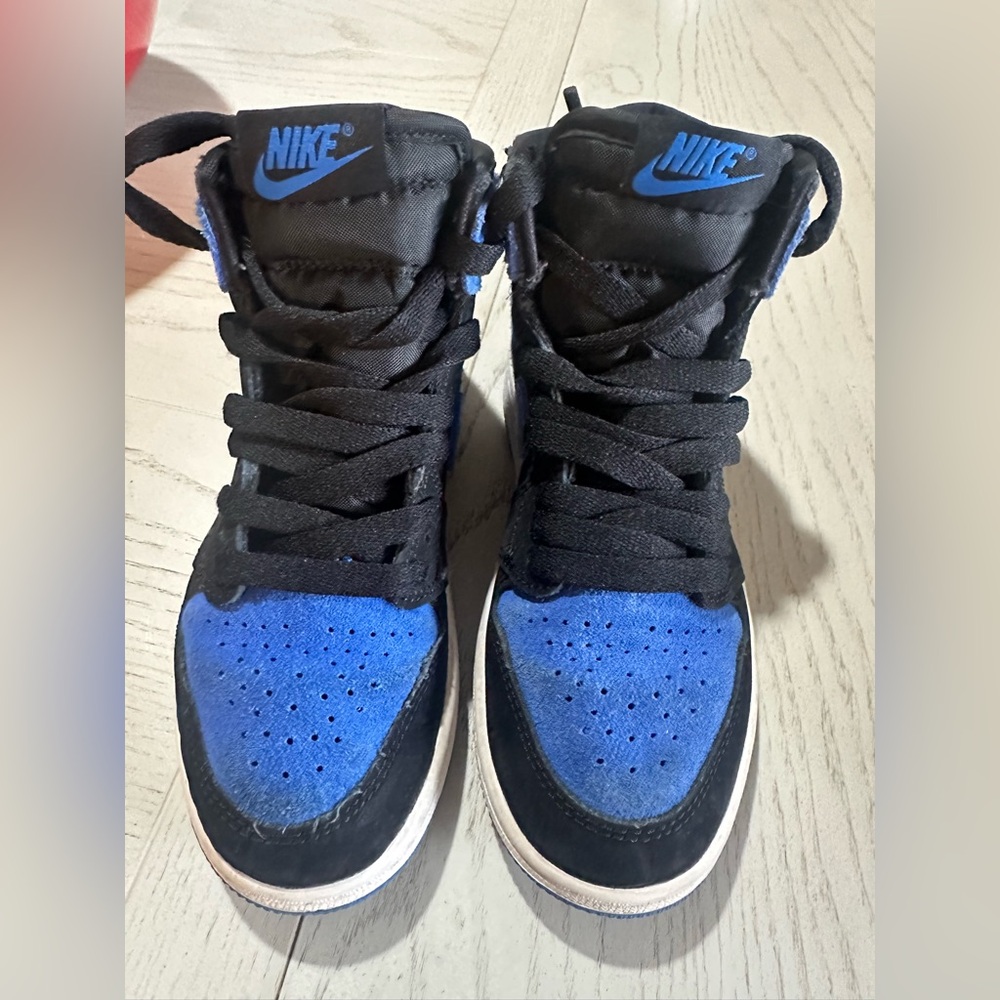 Nike Kids Black and Blue Sneakers